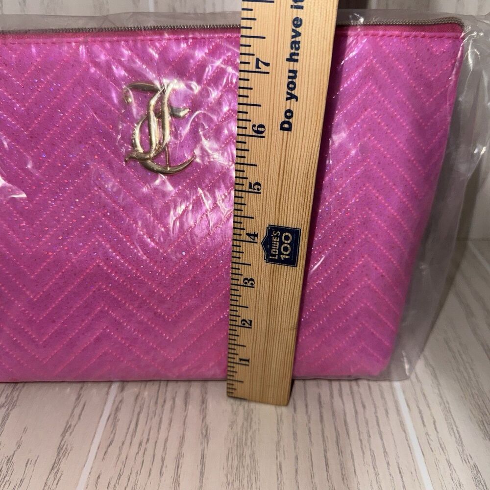 Juicy Couture Bright Pink Cosmetic Storage Zipper Style Purse New With Tags